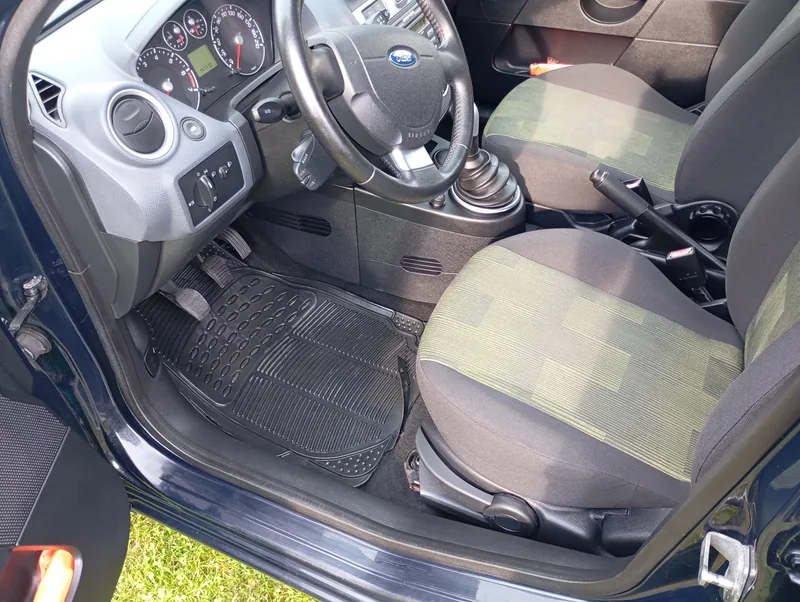Ford Focus po kompletním čištění interiéru