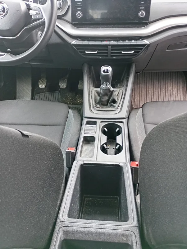 Škoda Octavia – kompletní čištění interiéru – gallery 05